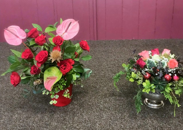 Flower arranging led by Lynne Christmas 2024 - photo 2